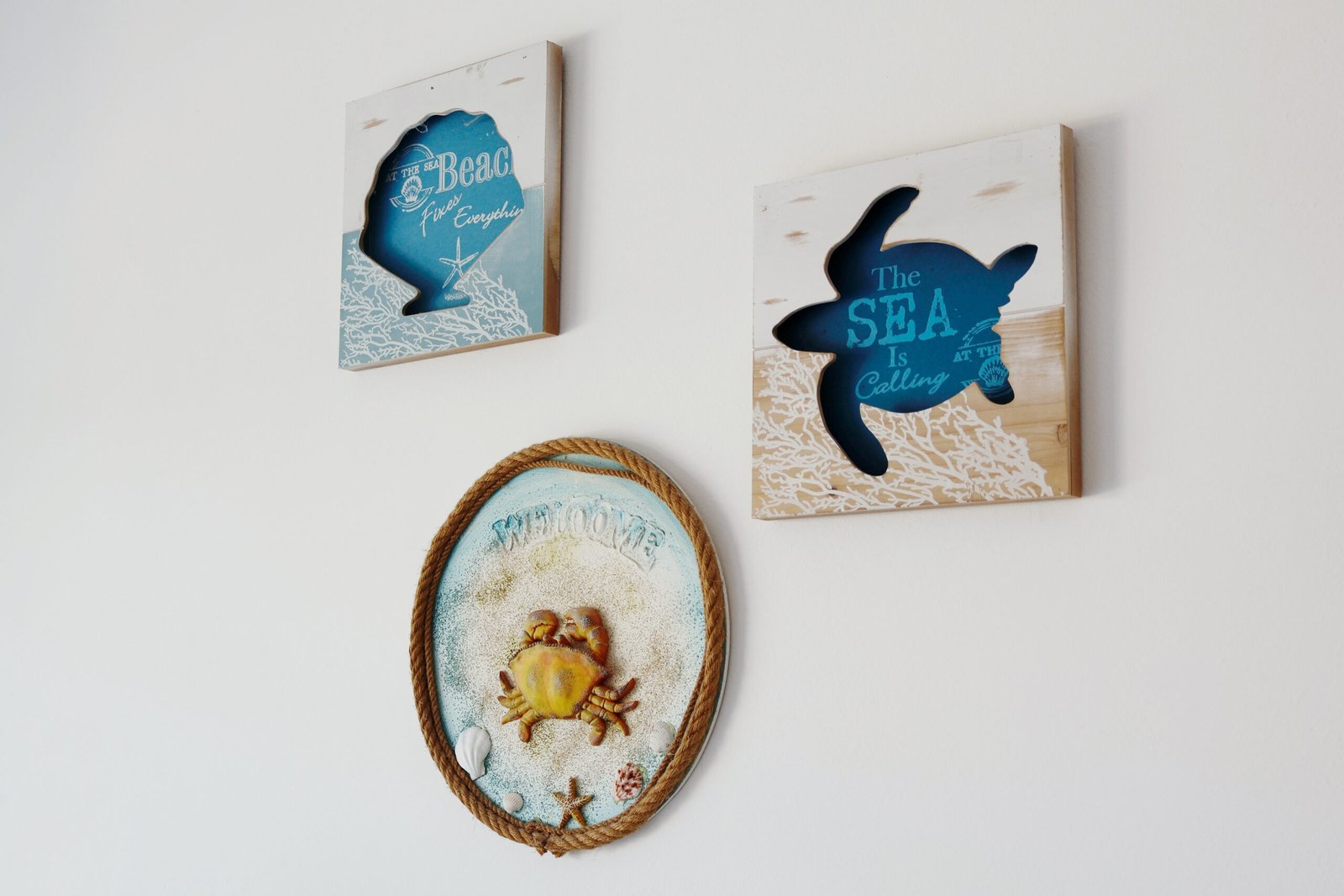 Coastal room details